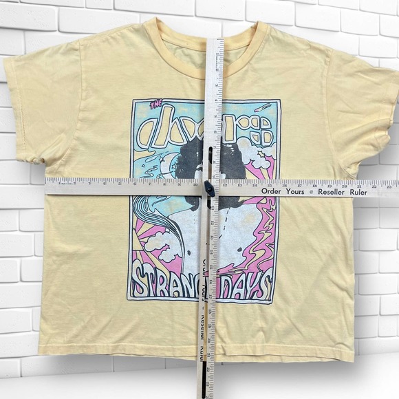 Daydreamer Women's The Doors Strange Days Tour Graphic Tee Size Medium Nordtorm - Picture 6 of 10